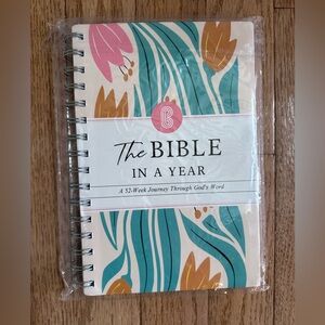 The Bible in a Year Spiral Study Guide 52-Week Women's 8.3x5.8in Bible